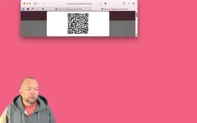Tiny window: the code shrinks along: A very small browser window where the QR code has shrunk with the window and is still fully visible, so it can be scanned.